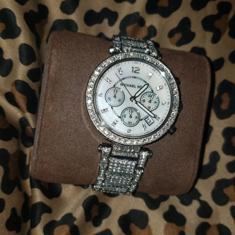 Watch - Picture 4 of 4